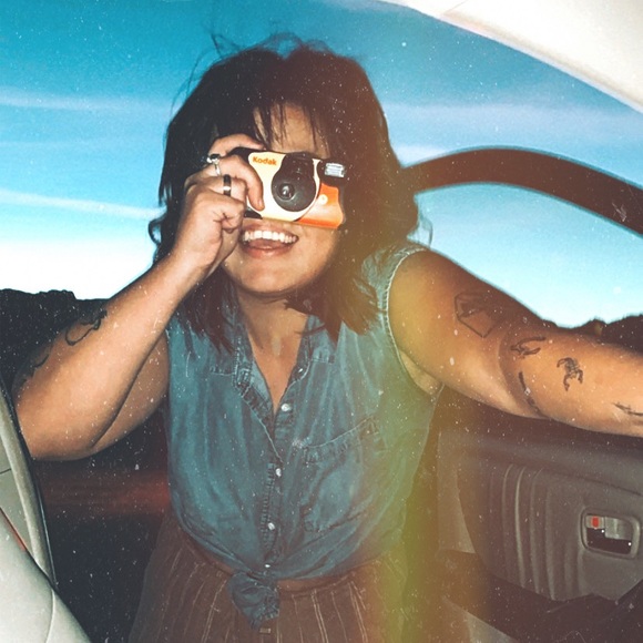 Meet your Posher, T - Picture 1 of 1